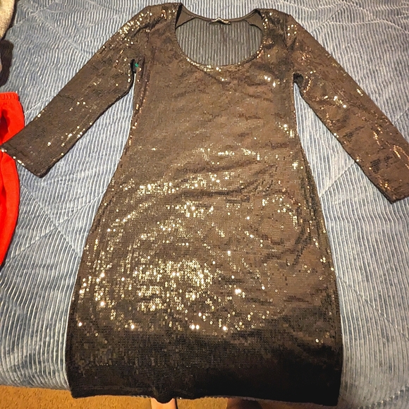 The Vintage Shop Dresses & Skirts - Sequin party dress